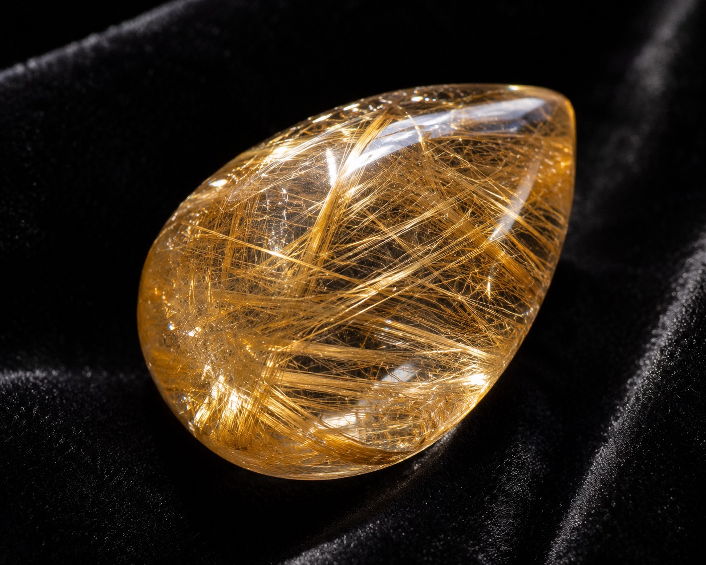 ไหมทอง – Gold Rutilated Quartz
